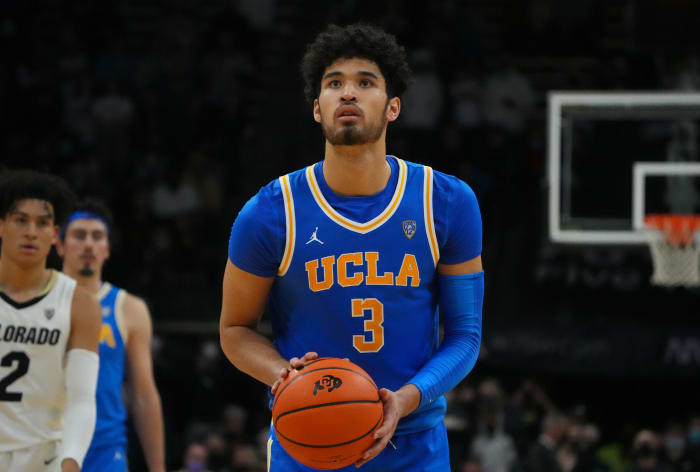 UCLA Bruins guard Johnny Juzang (3) prepares to shoot at the free throw line against the Colorado Buffaloes in the second half at the CU Events Center.